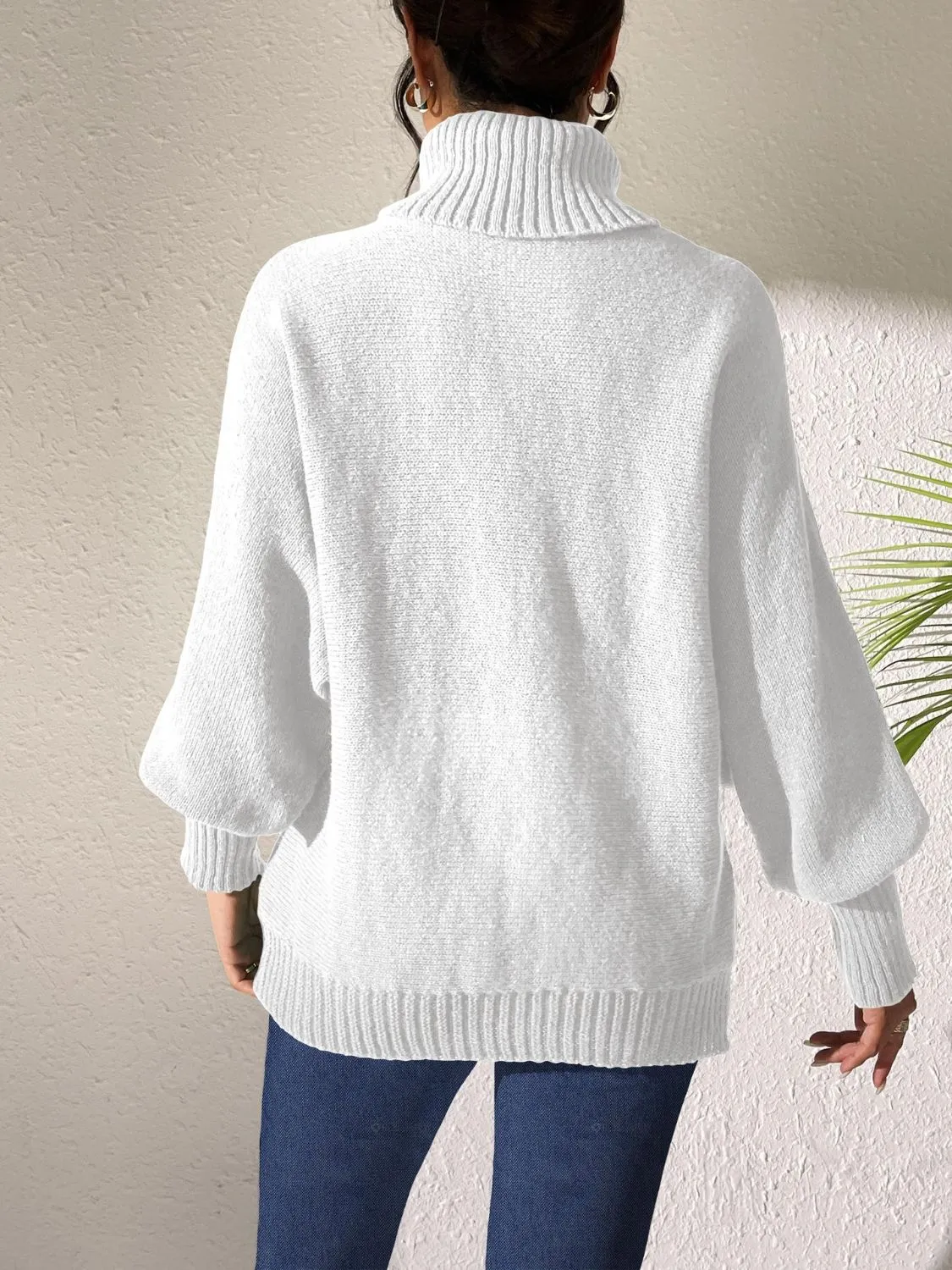 Lip Turtleneck Long Sleeve Sweater