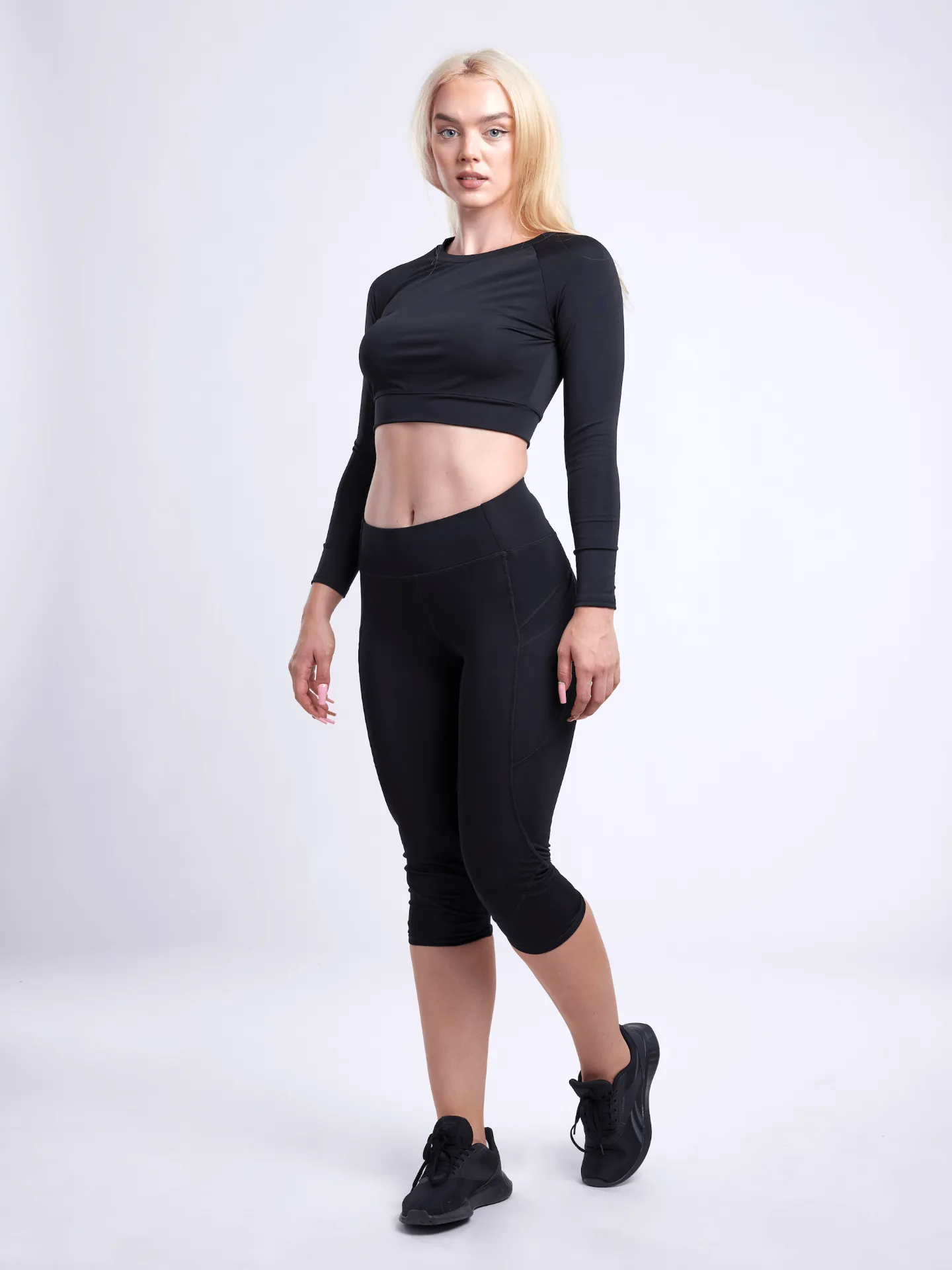 Mid-Rise Capri Fitness Leggings with Side Pockets | JupiterGear