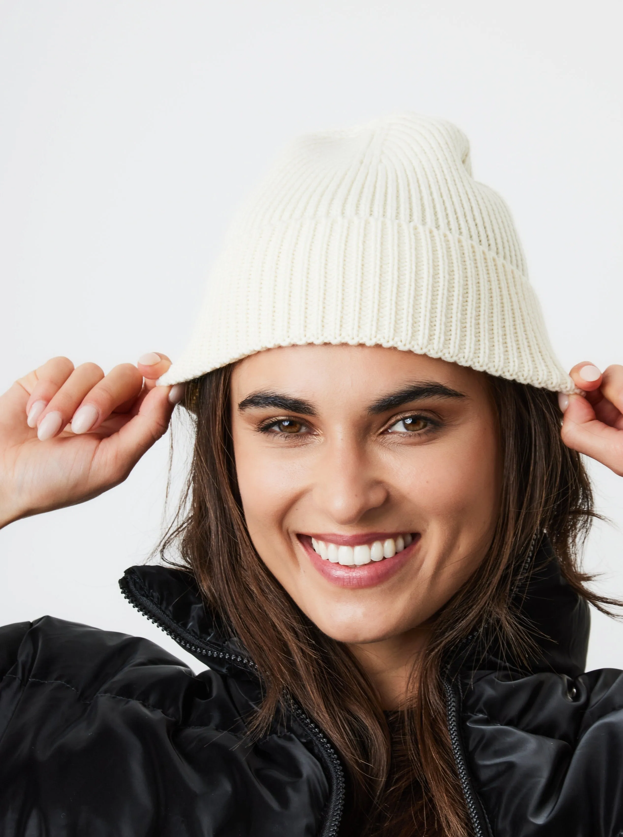 Ribbed Knitted Beanie in Cream