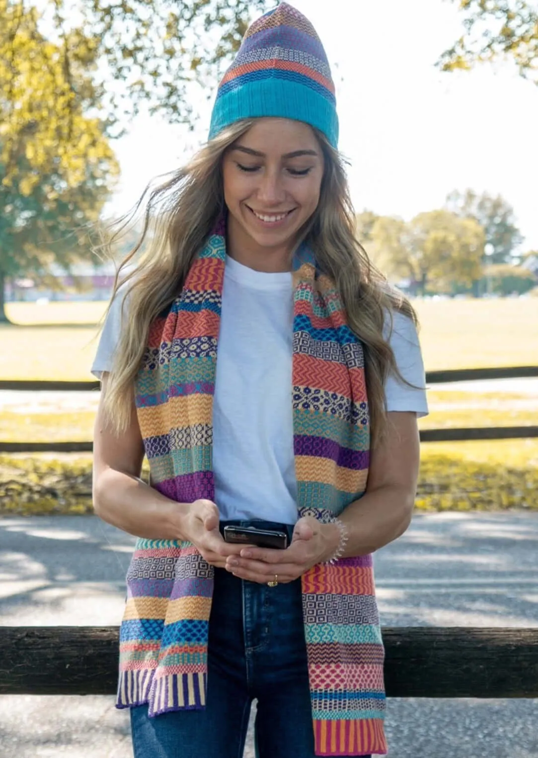 SUNNY Knitted Scarf